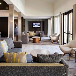 Courtyard By Marriott Phoenix Airport